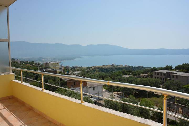 Villa pour 3 personnes, avec vue et terrasse