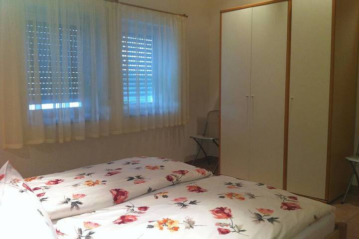 Ferienhaus für 6 Personen, mit Terrasse und Garten sowie Sauna in Binz - 2