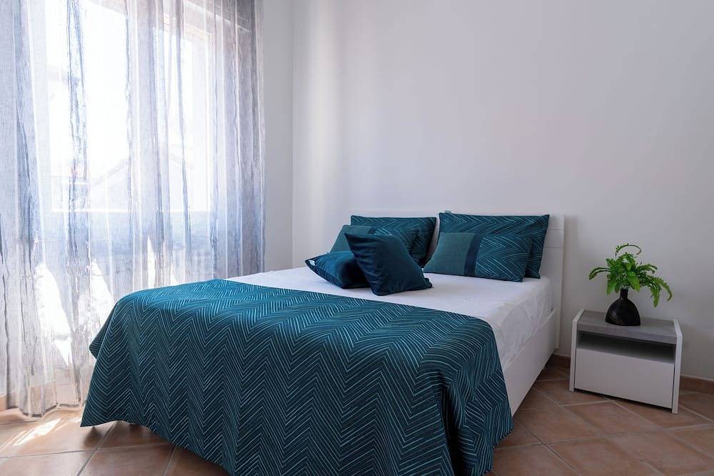Ganze Wohnung, Amazing 12-bed apartment with 4 bedrooms in Rimini, 30 meters from the beach in Rimini, Rimini Provinz