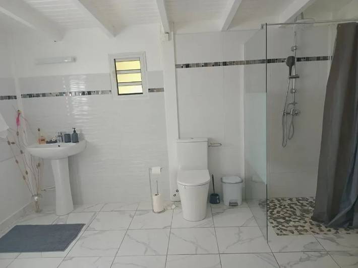 Apartamento entero, Apartamento Sainte‑Anne 36 m² con jardín in Sainte-Anne, Guadalupe