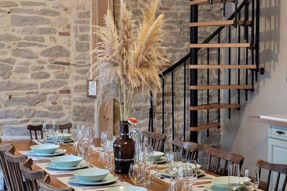 Charmant gite **** pour 10 à 14 personnes entre Dole et Besancon, dans le Jura in Orchamps, Jura