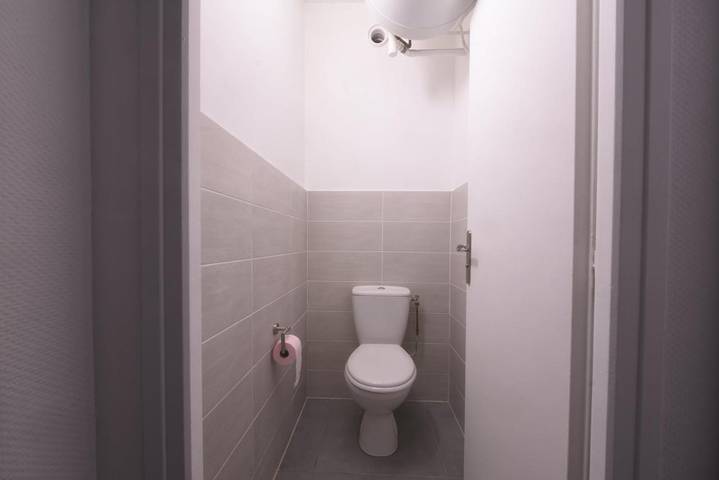 Gîte pour 5 personnes, avec terrasse dans Valserhône - 4