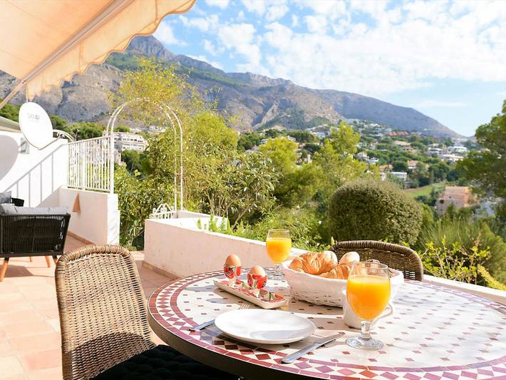 Ferienwohnung für 2 Personen, mit Terrasse und Garten sowie Pool
