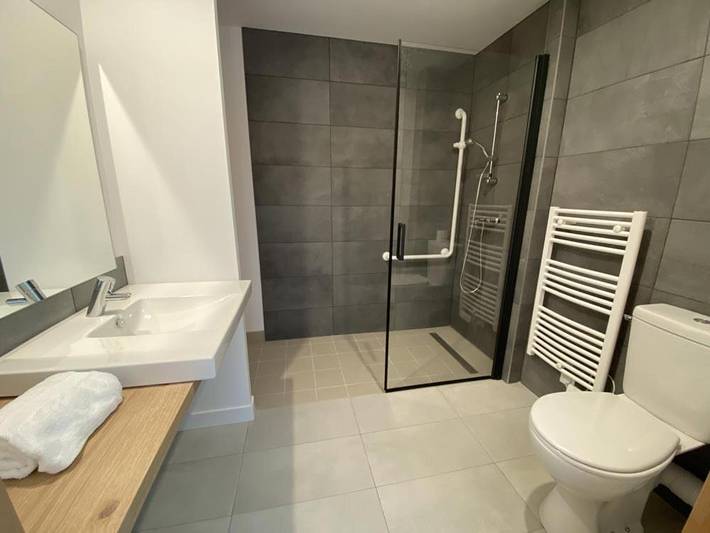 Gîte pour 2 personnes, avec terrasse à Landivisiau - 4