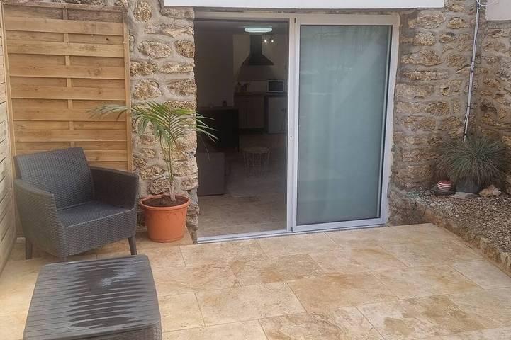 Gîte pour 3 personnes, avec terrasse à Villeneuve-le-Roi - 3