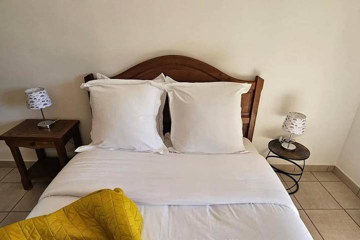 Appartement entier, T2 Paisible Quartier Vigna Majo, Olmeto in Olmeto, Arrondissement de Sartène