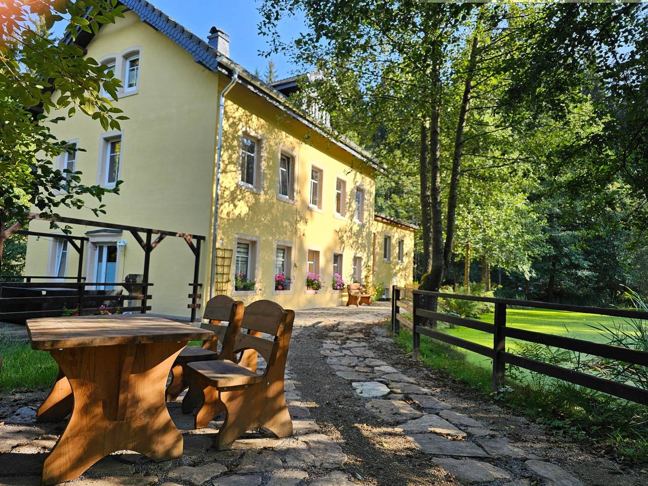 Entire apartment, Apartment "Schwarzmühle 3" with Lake View, Private Garden and Wi-Fi in Börnichen, Ore Mountains