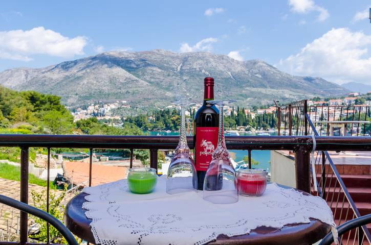 Holiday rental for 2 people, with ocean view and balcony in Cavtat