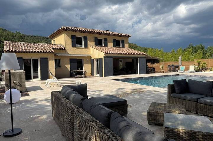 Villa pour 8 personnes, avec jardin et terrasse - 1