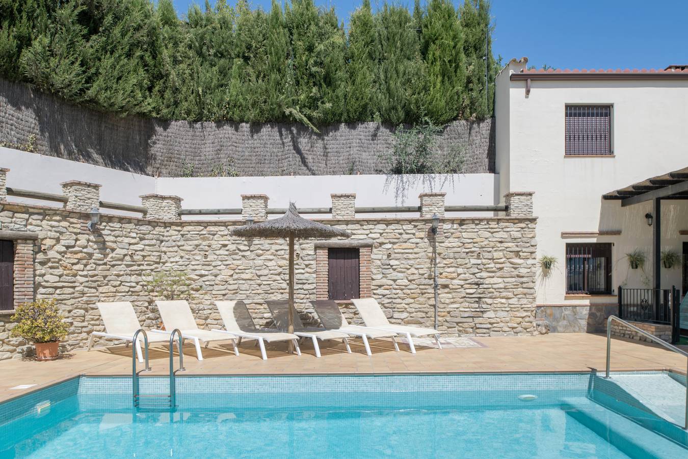 Maison de campagne "Las Provincias" avec vue sur la montagne, Wi-Fi et climatisation in Prado del Rey, Pueblos Blancos