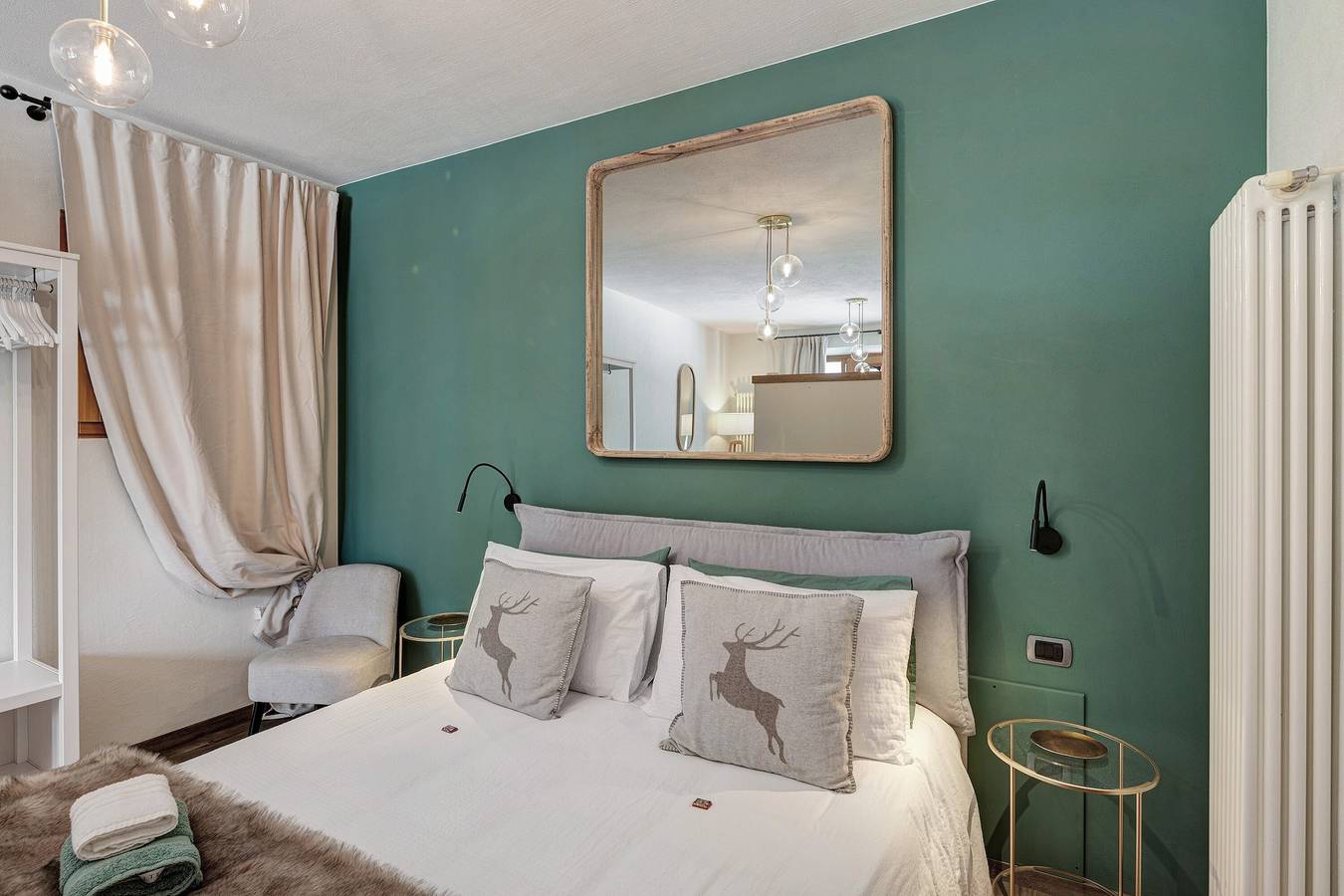 Appartamento intero, Appartamento 'Chalet Elegance' con vista sulle montagne, terrazza privata e Wi-Fi in Livigno, Parco Nazionale dello Stelvio