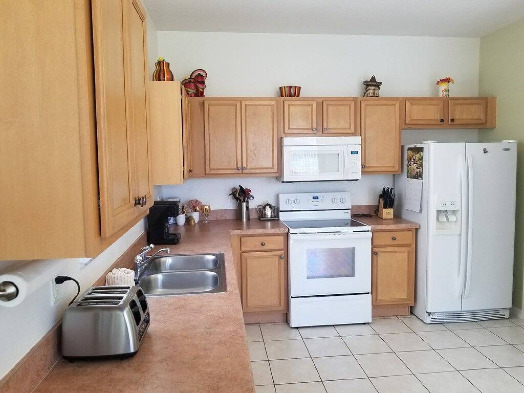 Bleiben Sie in Luxus, privatem Pool / Spa, Spielzimmer, in der Nähe von Disney und Golf in Haines City, Zentral Florida