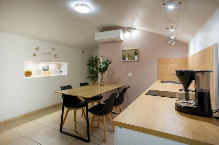 Gîte pour 4 personnes à Saint-Laurent-des-Arbres - 3