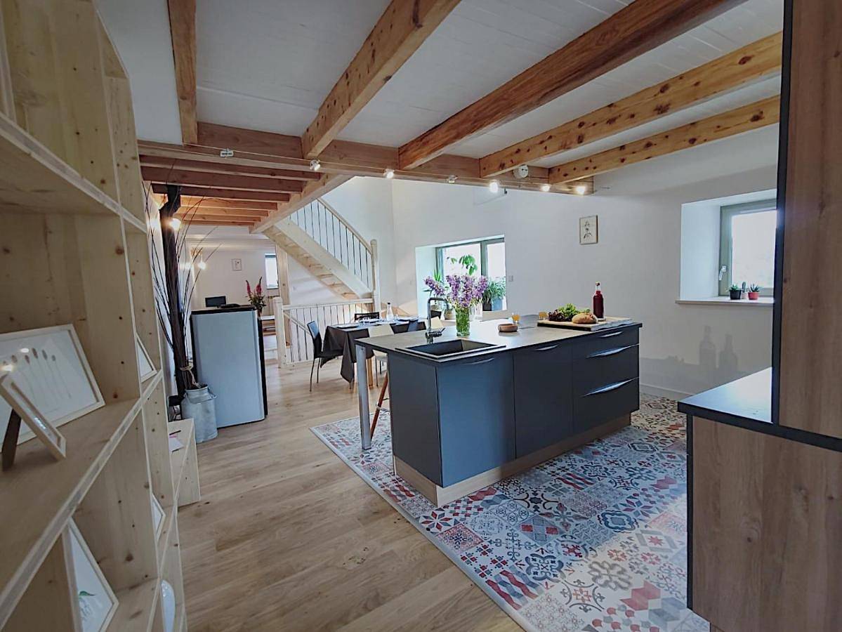 Maison de vacances pour 2 personnes avec terrasse in Boffres, Région de Tournon-sur-Rhône