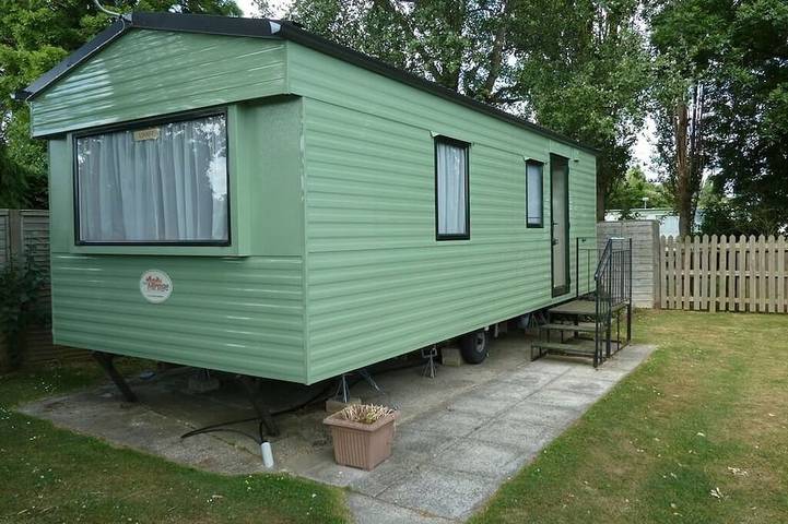 Glamping for 2 people in West Sussex