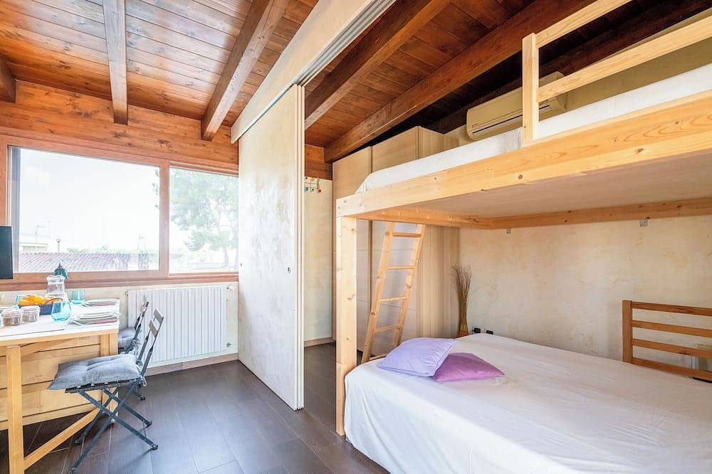 2 Bedroom Villa in Bisceglie in Bisceglie, Via Francigena