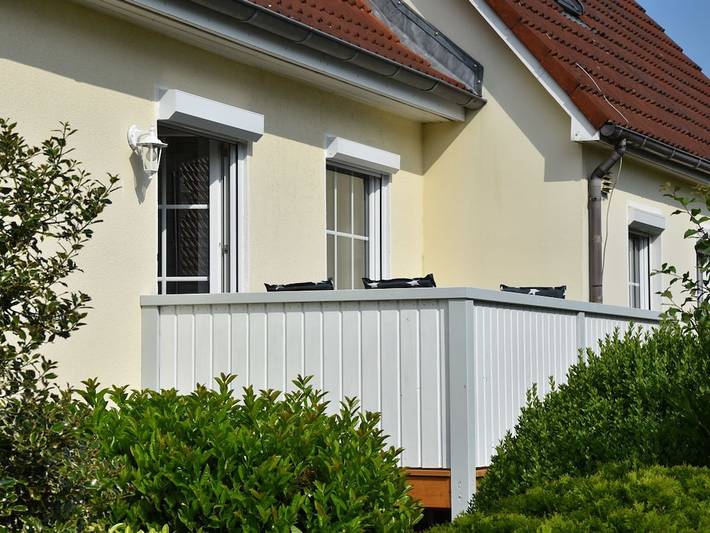 Ferienhaus in Grube mit Schwimmbecken in Grube, Ostholstein