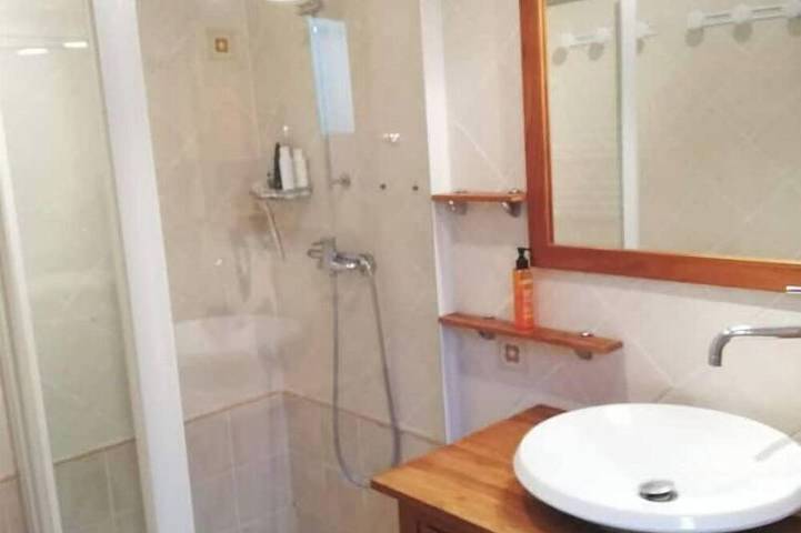 Location de vacances pour 6 personnes, avec balcon et jardin à Sainte-Agnès - 4