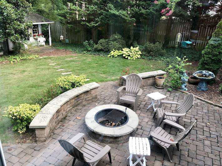 Vacation rental for 4 people, with yard, with pets in Winston-Salem