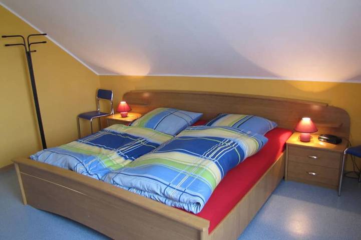 Ferienwohnung für 7 Personen, mit Terrasse und Garten in Heede - 2