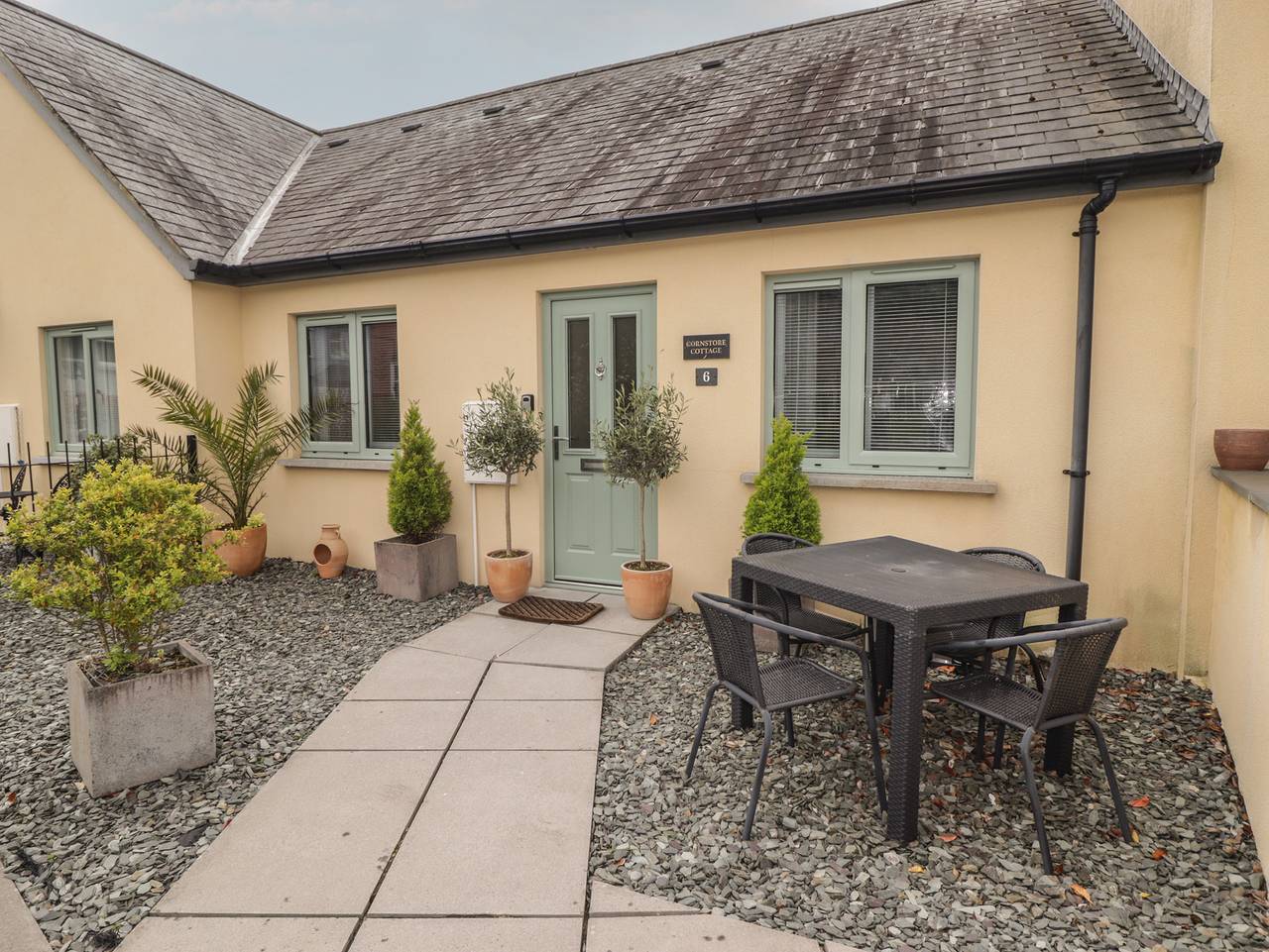 Appartement entier, Cornstore Cottage in Pembroke, Pembrokeshire