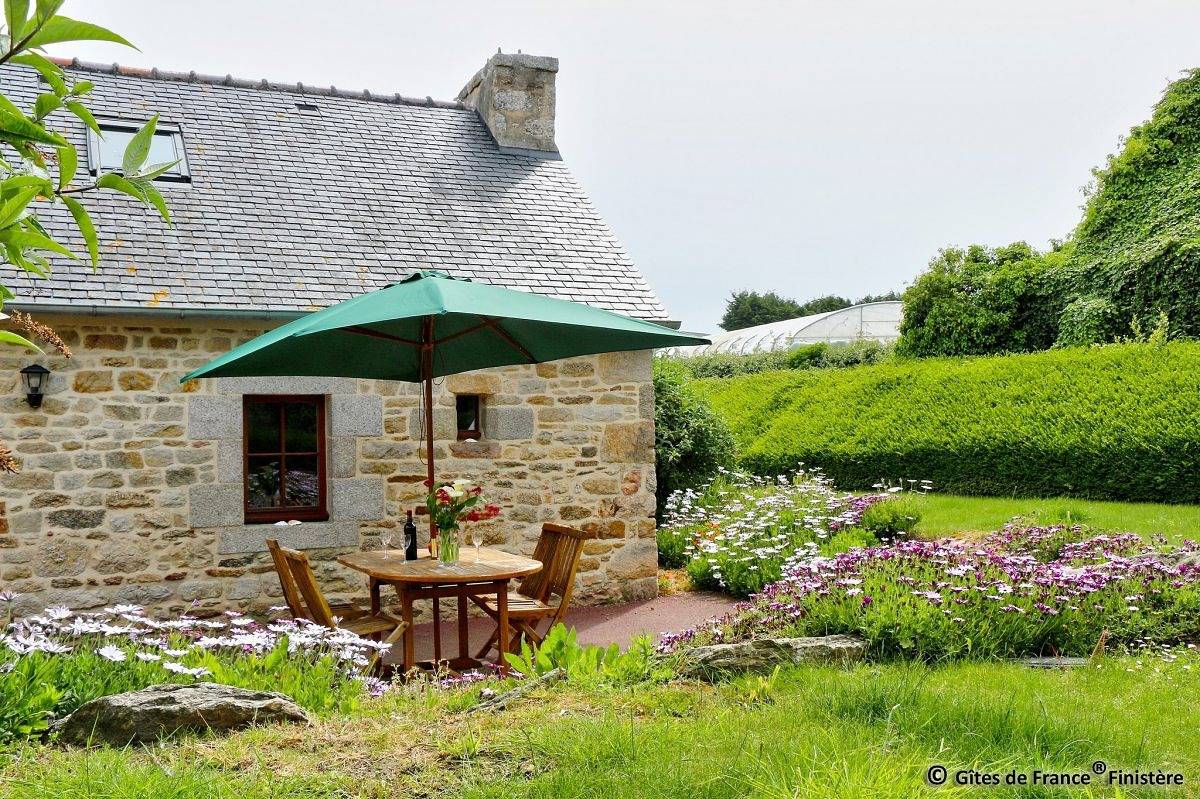 2- Ty Maharic in Goulven, Brest und Umgebung