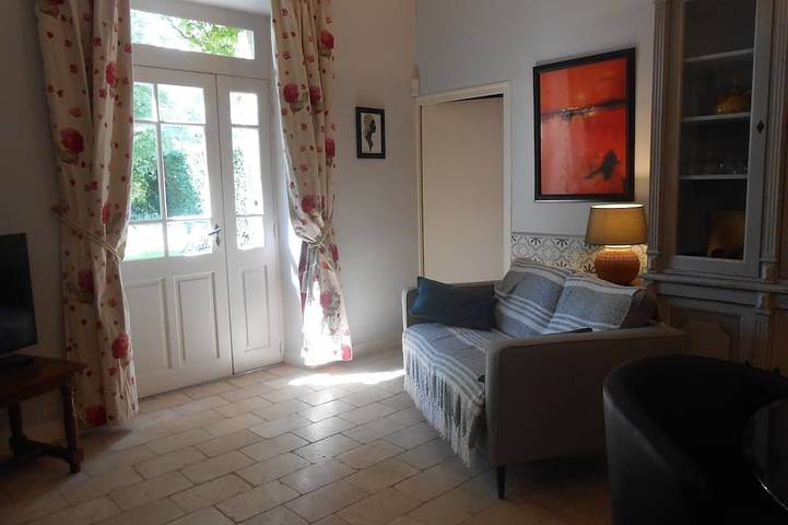 Gîte pour 6 personnes, avec jardin à Mollégès - 2