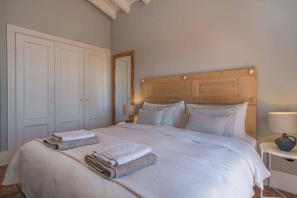 Luxuriöse freistehende Villa mit Pool in Salema, Naturpark Südwest-Alentejo und Costa Vicentina