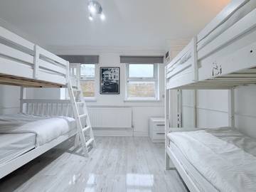 Holiday Apartment for 6 People in Tower Hamlets, London, Photo 2