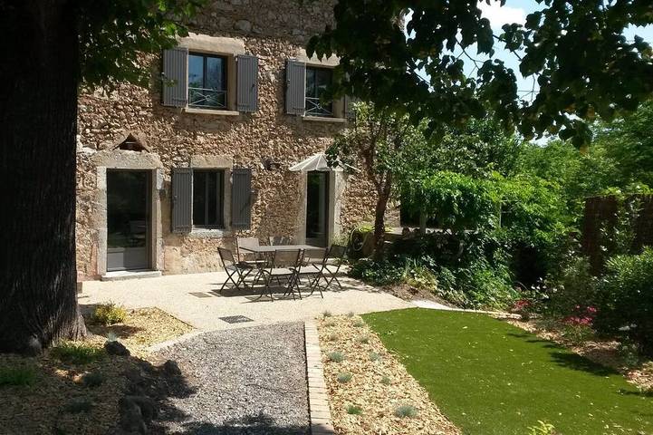 Location de vacances pour 8 personnes, avec Terrasse et Jardin à Anduze
