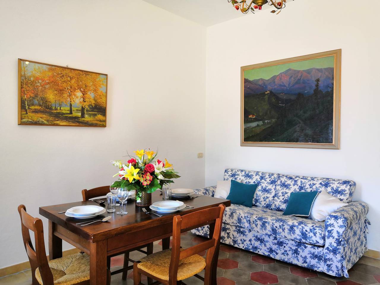 Entire apartment, La Fattoria: Capretta in Ghiffa, Ticino Alps and Verbano