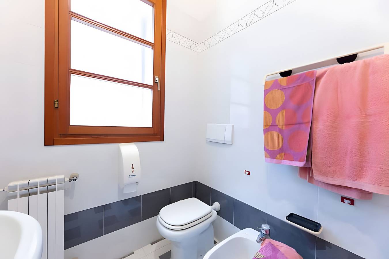 Ganze Wohnung, Ferienwohnung 'Bilo Nr 14' mit Bergblick, privater Terrasse und Gemeinschaftsgarten in Lacona, Capoliveri