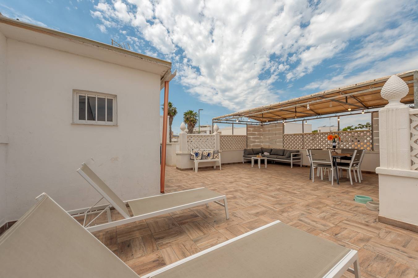 Entire apartment, Apartment 'Stonehouse Oasis' with Private Terrace, Wi-Fi and Air Conditioning in Sant'Isidoro, Gulf of Taranto