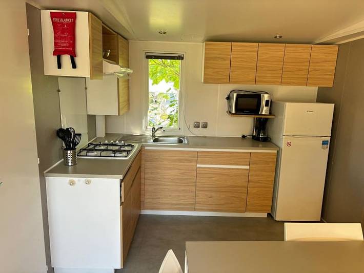 Caravane pour 6 personnes, avec balcon/terrasse et terrasse à Coëx - 2