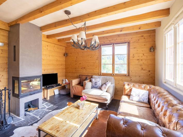Ferienhaus für 14 Personen, mit Balkon und Terrasse sowie Garten und Ausblick im Wallis