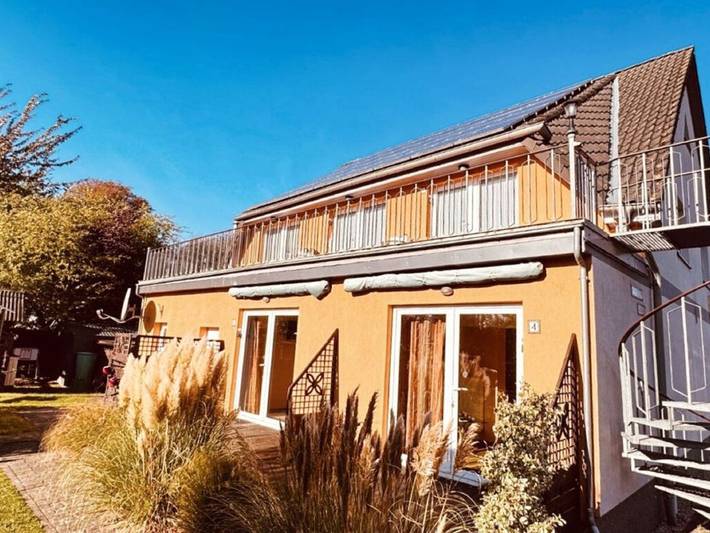 Ferienwohnung für 2 Personen, mit Balkon und Terrasse in Ralswiek