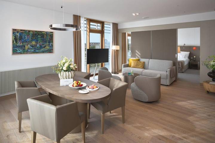 Hotel for 4 people, with balcony and pool as well as view and sauna - 1