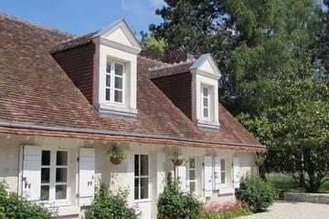 Gîte pour 7 personnes, avec jardin et sauna, animaux acceptés à Chitenay