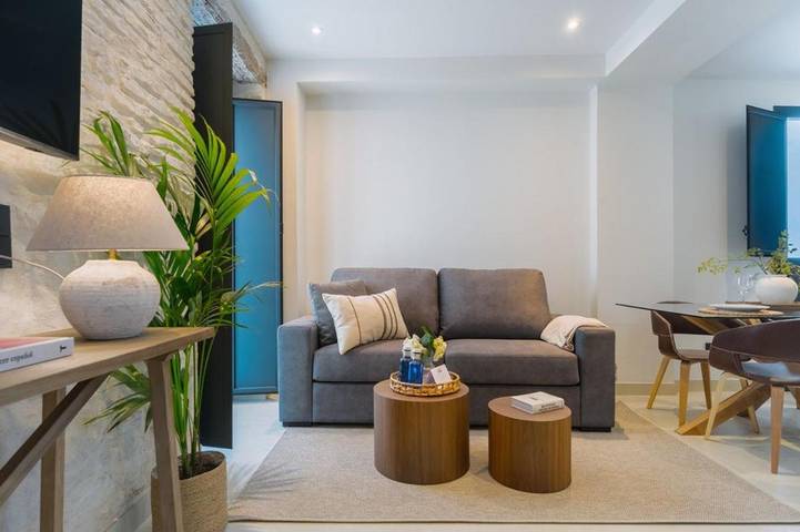 Apartahotel para 4 personas, con piscina y terraza en Sevilla