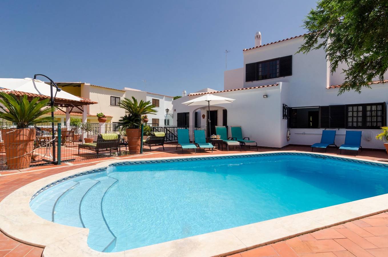 Large 5Br Villa in Albufeira — Relax & Enjoy in Albufeira, Faro District