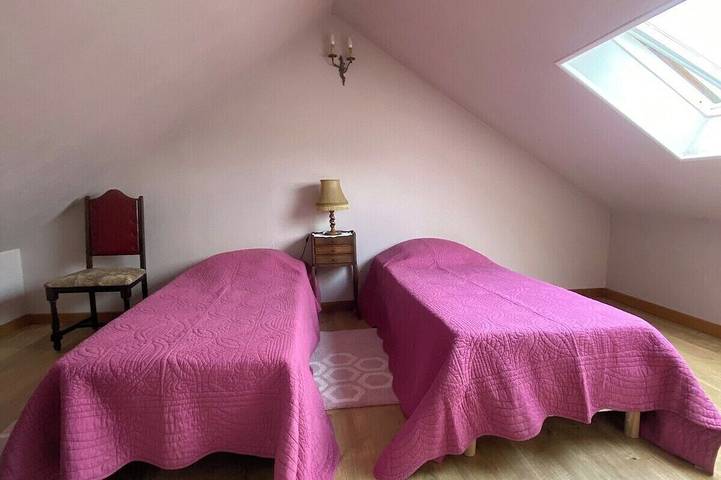 Location de vacances pour 8 personnes, avec terrasse et jardin à Banville (patronyme) - 4