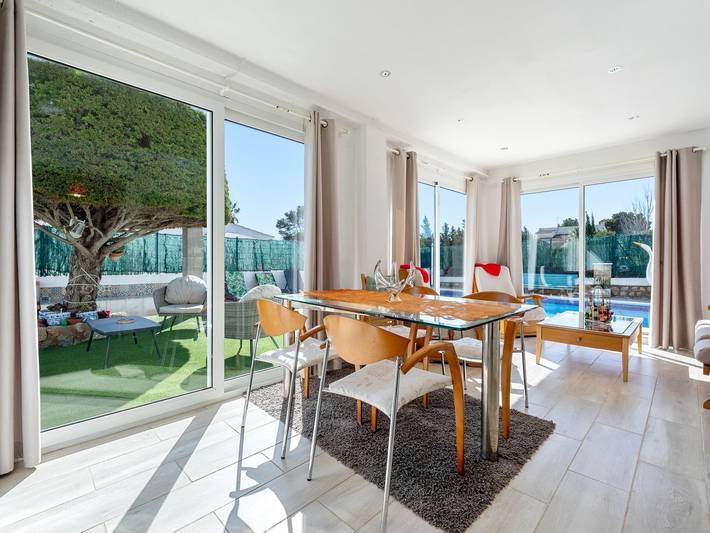 House private pool and barbecue pet friendly in Platja de Calafat (Terres de l'Ebre), l'Ametlla de Mar
