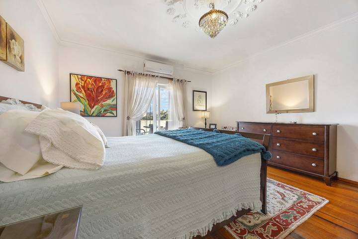 Chambre « Suite Privée pour Deux à Lagos » avec Piscine Partagée, Wi-Fi et Climatisation in São Sebastião, São Gonçalo de Lagos