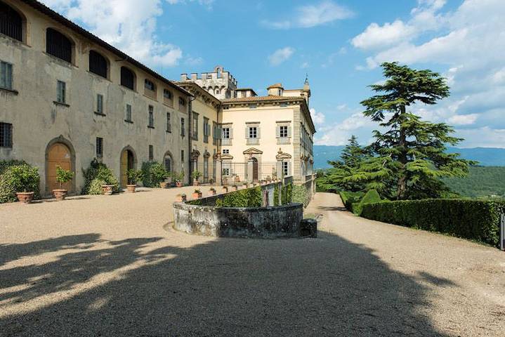 Ganzes Studio, Torre A Cona Wine Estate Classic Room in Rignano sull'Arno, Valdarno
