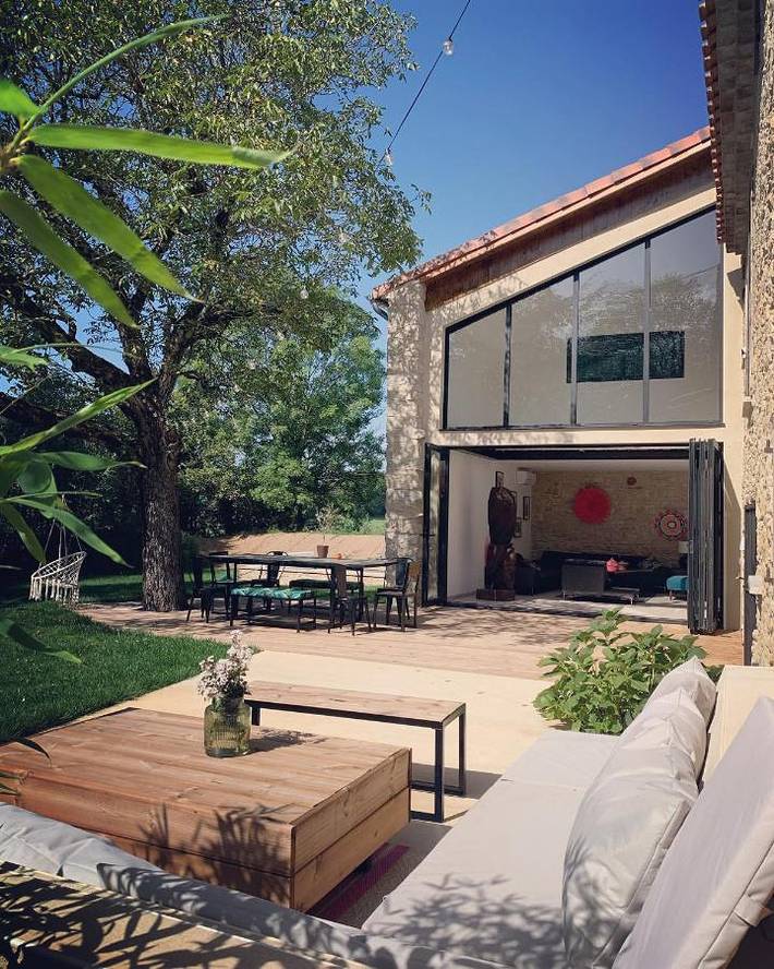 Gîte pour 11 personnes, avec jardin ainsi que vue et piscine dans Baulou