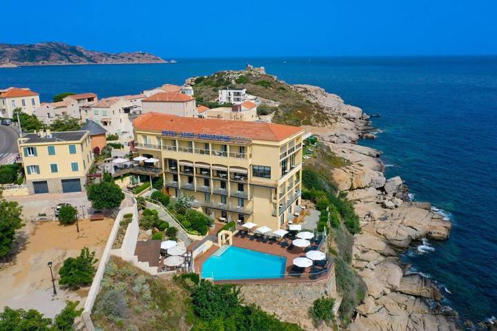 Hôtel pour 2 personnes, avec vue ainsi que piscine et jardin