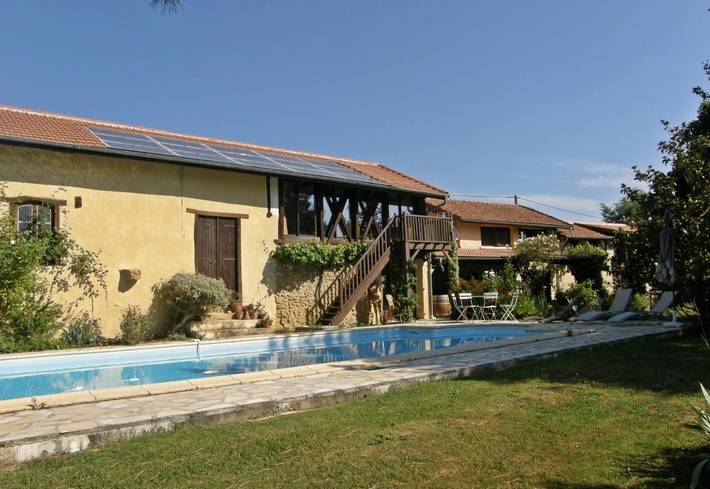 Location de vacances pour 4 personnes, avec jacuzzi et jardin ainsi que piscine et terrasse à Blousson-Sérian - 2