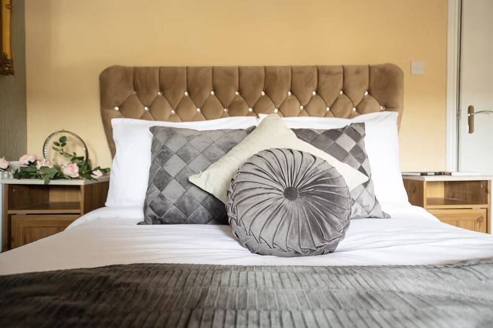 Entire apartment, The Seaview - Panoramic Coastal Views, 2 bed South Shields Apartment in South Shields, South Tyneside