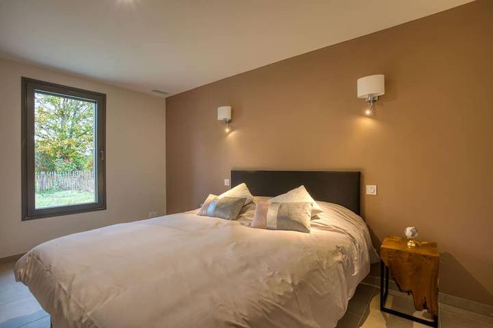 Location de vacances pour 4 personnes, avec jardin ainsi que terrasse et jacuzzi à Domme - 2