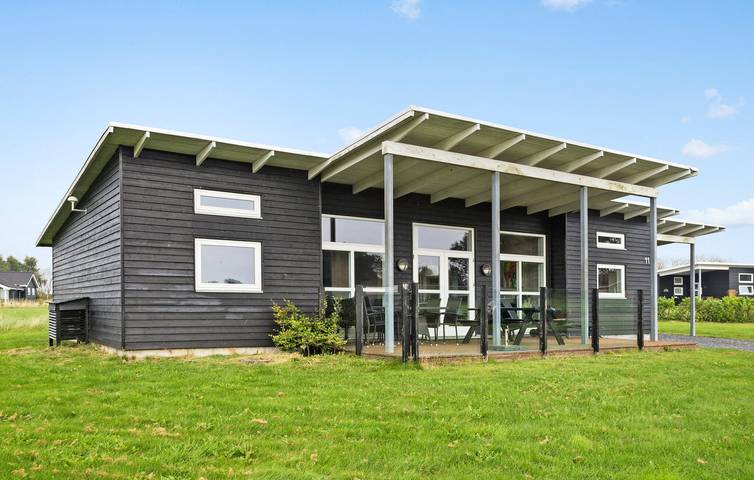 Ferienhaus für 8 Personen, mit Terrasse und Whirlpool sowie Garten und Sauna in Årø - 3